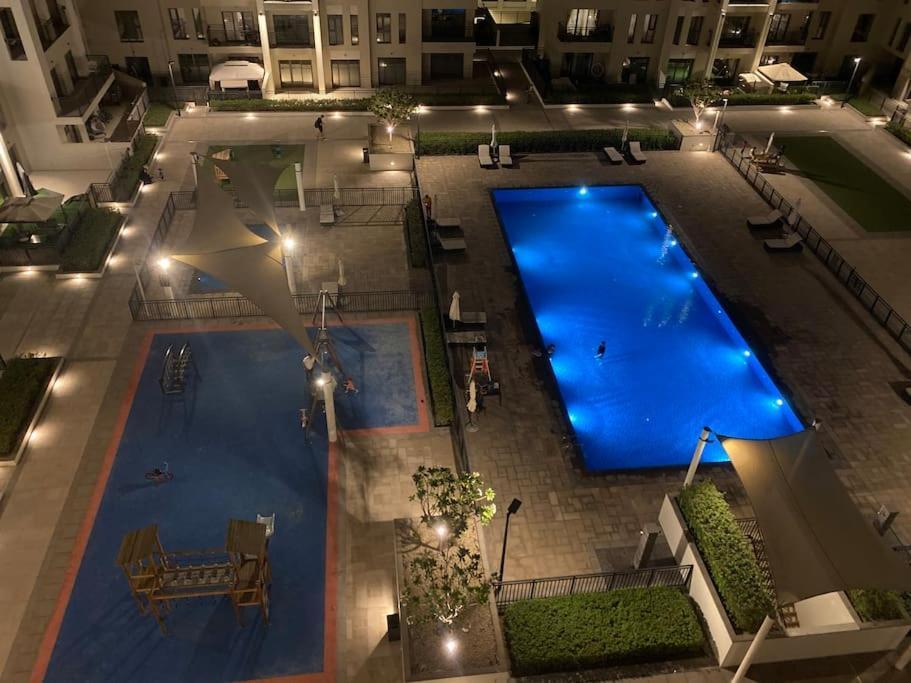 Appartement Lovely Calm 3br Easy Accessibility To With Huge Balcony And Pool View Town Square *
